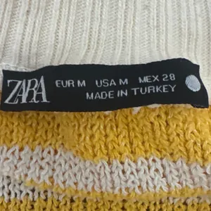 Zara Womens Oversized Yellow‎ White Striped Knit V-Neck Sweater Vest Size Medium thumbnail 3