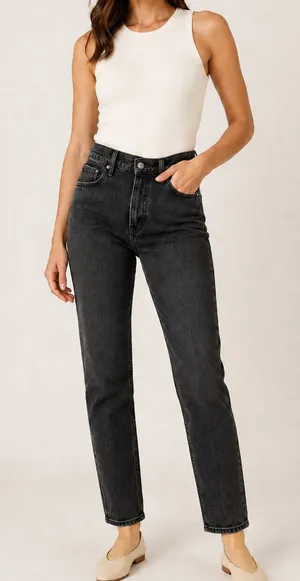 Abercrombie & Fitch Ultra High Rise 90s Straight Jean‎ 28 6 Short Black thumbnail 1