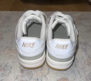 Nike Sneakers thumbnail 3