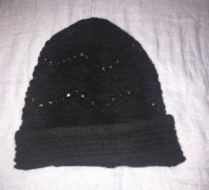 Boutique Black knit beanie thumbnail 1