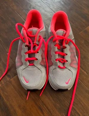 Nike Flex TR 2 Gray Orange Lightweight Training Running Shoes Women's Sz 5 Youth thumbnail 1
