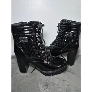 G by Guess Black Patent Lace-Up Chunky Heel Combat Boots 8.5 thumbnail 3