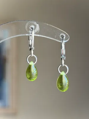 Handmade green mini teardrop Czech glass simple minimalist earrings💚 thumbnail 4
