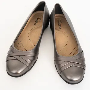Trotters‎ Daphne thumbnail 1