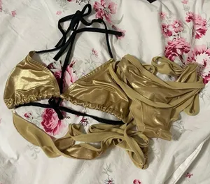 Gold 2pc Festy Wear thumbnail 3