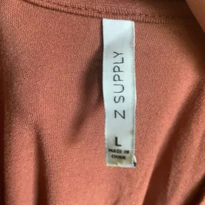 Z Supply burnt orange L relaxed knit normcore flutter sleeve basic tee thumbnail 3
