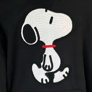 Snoopy Sweatshirt Black Cotton Hoodie Pullover Crochet Patch Womens Medium thumbnail 9