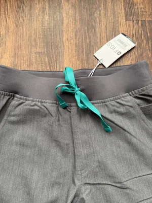 NWT FIGS Women’s Graphite Gray Yola Skinny Scrub Pants - Size XXS Petite thumbnail 6