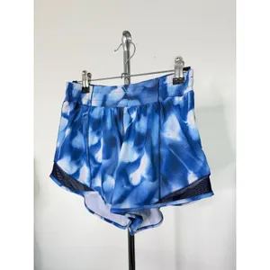 Lululemon Hotty Hot Short II 4 Tall Blue Tie Dye Running Shorts Women Size 4 thumbnail 2