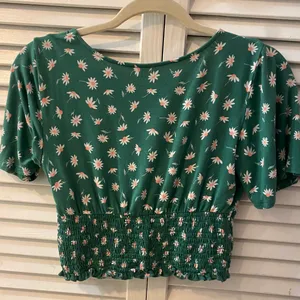 American Eagle Outfitters Top thumbnail 2