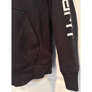 Carhartt Womens Relaxed Fit Hoodie Black‎ Logo Sleeve Sweatshirt TS0288 Medium M thumbnail 3
