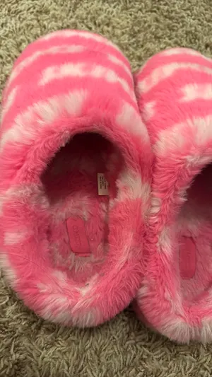 SKIMS Slippers Women’s thumbnail 7