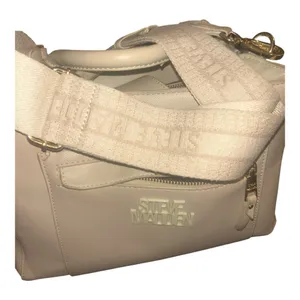 Steve Madden Elegant Gold and Cream Handbag thumbnail 3