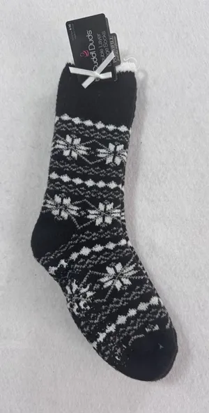 Cuddl Duds Women Black White Fair Isle Snowflake Plush Double Layer Lounge Socks thumbnail 1