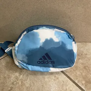 Adidas‎ Cloud Tie Dye Waist Bag Blue White Fanny Pack Sporty Crossbody Bag thumbnail 2
