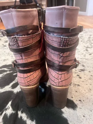 FREEBIRD by Steven NWOT Crocodile Bakers Discontinued Color booties thumbnail 3