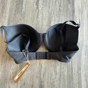 New Skims Bra 32D  thumbnail 2
