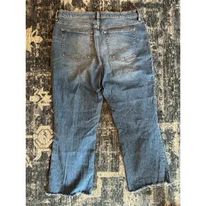 J.CREW Jeans Womens Size 32 Blue Mid Rise Flare Crop Raw Hem Distressed Stretch thumbnail 2
