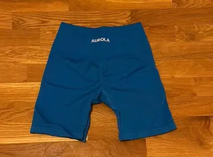 Amazon Aurola shorts thumbnail 2