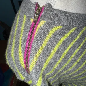American Eagle Fun striped knit crewneck sweater thumbnail 4