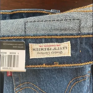 NWT Levi’s Ribcage Short‎ in Charleston Chill Size 28 thumbnail 9