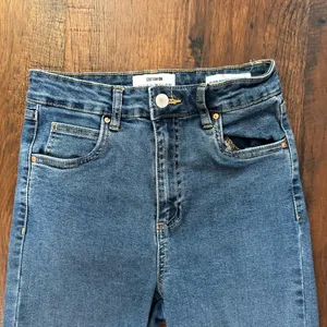 COTTON:ON high cropped skinny blue denim jeans, size 4 thumbnail 3