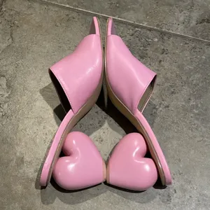SHEIN Pink Sculptural Heart Heel Mule Sandals Womens 9 Square Toe Slides thumbnail 8