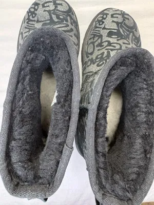 UGG Classic Mini Sparkle Graffiti Black Boots Women’s 7 1107034 thumbnail 10