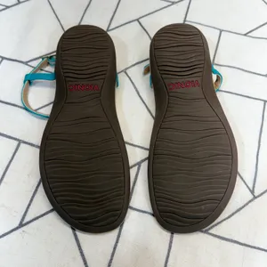 Vionic Sandals Size 8 Teal Leather Gold Studded Orthotic T-Strap‎ Ankle Strap thumbnail 6