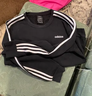 Crewneck thumbnail 3