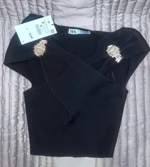 New Zara KNIT GOLDEN BROOCH TOP 9598/043 Black Surpluses Neckline Small thumbnail 1
