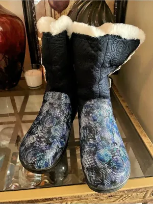 Alegria Nala Floral Winter Boots Black & Blue US 39 Like New thumbnail 2
