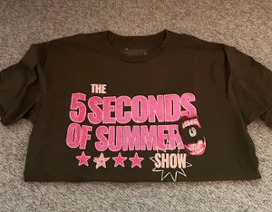 5 Seconds of Summer Tee Band thumbnail 1