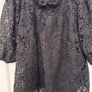 Maeve by Anthropologie Black Floral Crochet Ruffle Puff Sleeve Blouse Size Small thumbnail 2
