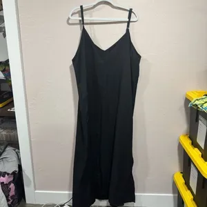 Black Boohoo Plus Strappy Cami Maxi Dress thumbnail 3