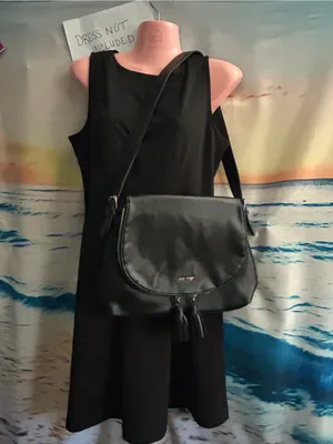 Nine West Black Leather Shoulder Bag Purse with Tassel Detail thumbnail 12