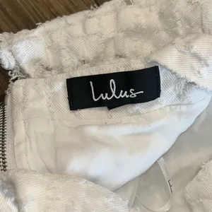 Lulus white cropped shirt thumbnail 5