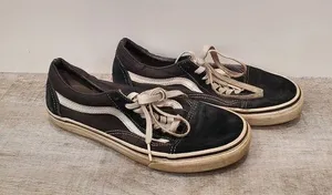 Vans Off The Wall Unisex Black Sneakers Size 7½ (Men) 9 (Women) thumbnail 1