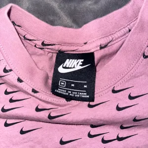 Nike Sportswear Crop Top thumbnail 4