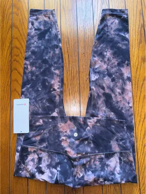 Lululemon Align High Rise 28” Diamond Dye Pink Pastel Size 12 NWT thumbnail 1
