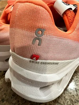 On Cloudsurfer Running Shoes Women’s US 9.5 EU 41 Coral Peach CloudTec Phase EUC thumbnail 9