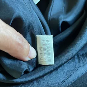 Jones New York Black Dress Size‎ 6 Classic. Midi length. thumbnail 7