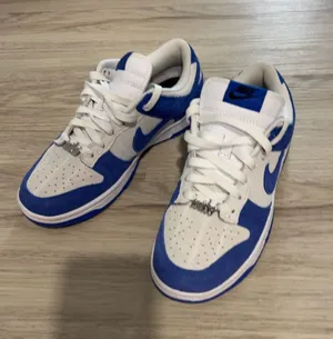 Nike Shoes thumbnail 1