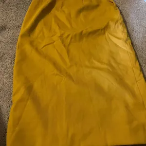 Wilfred yellow mustard pencil skirt 2‎ thumbnail 10