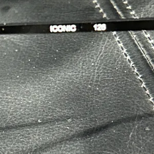 Quay Iconic 126 Black Frame Blue Lens thumbnail 6