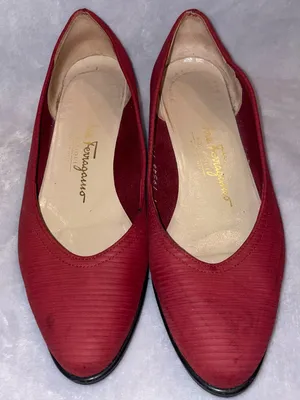 Salvatore Ferragamo Women’s Size 5.5 Vintage Boutique Red Ribbed Flats Italy thumbnail 2