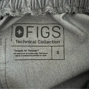 FIGS Yola Graphite Skinny Scrub Pants. Size Small thumbnail 10