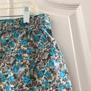 FINAL MARKDOWN Ladies Oleg Cassini Sport Shorts (M) thumbnail 3