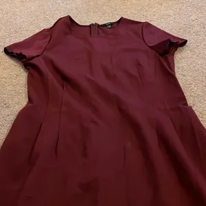 ‎Draw large dress thumbnail 4