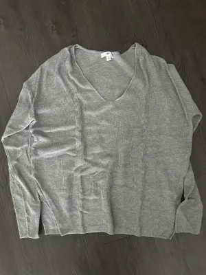 Nordstrom Gray Women’s Sweater  thumbnail 2